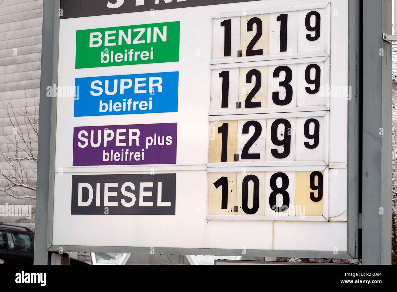 Alta i prezzi della benzina Foto Stock