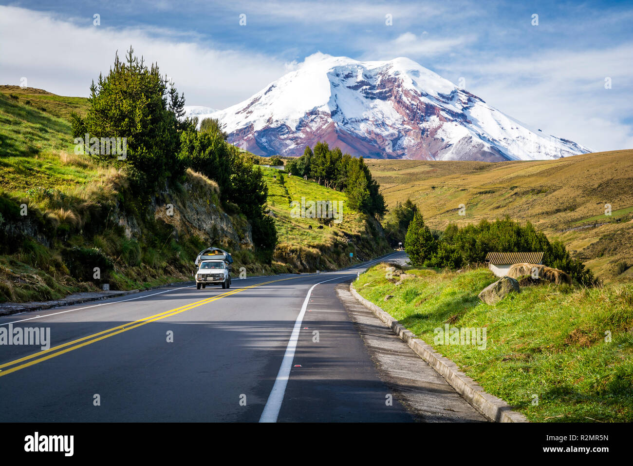 Strada di Vulcano Chimborazo in Ecuador Foto Stock