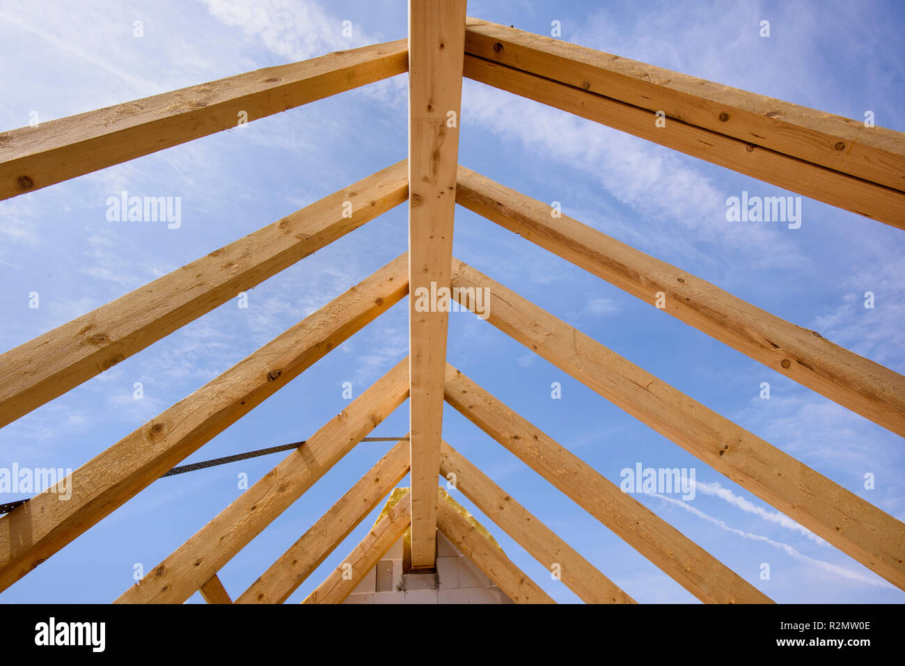 Struttura del tetto la costruzione di un nuovo edificio Foto Stock