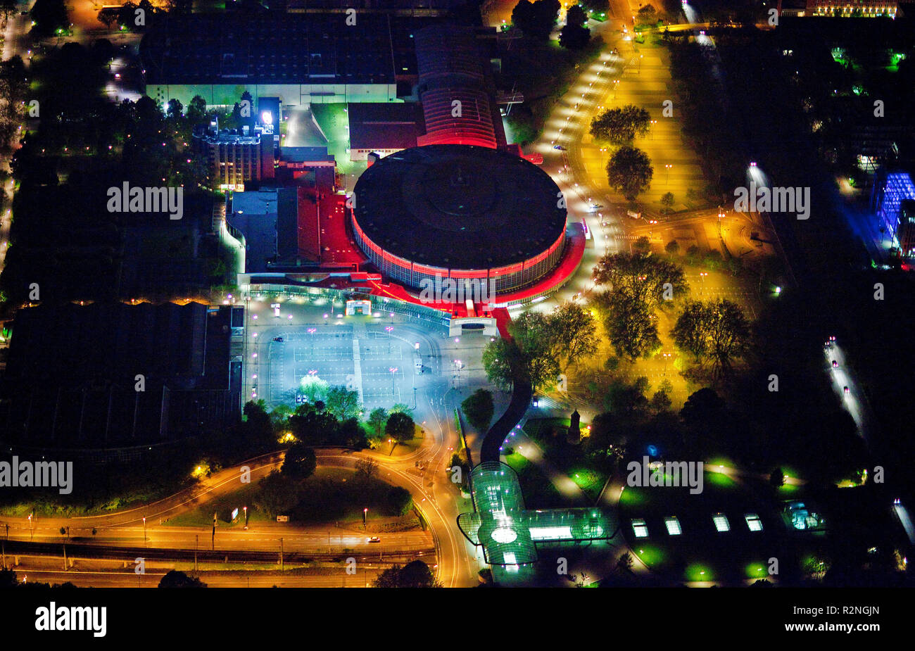 Vista aerea, Night Shot, Dortmund, la zona della Ruhr, Renania settentrionale-Vestfalia, Germania, Europa Foto Stock
