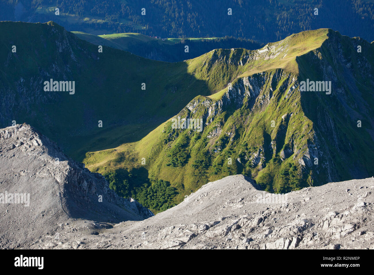 Atmosfera mattutina sulla montagna Schesaplana, Rätikon Mountain Range, Vorarlberg, Austria Foto Stock