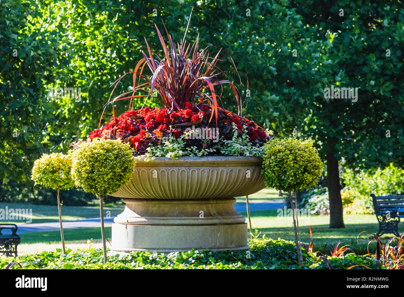 Inghilterra, London, Regents Park Avenue Gardens Foto Stock