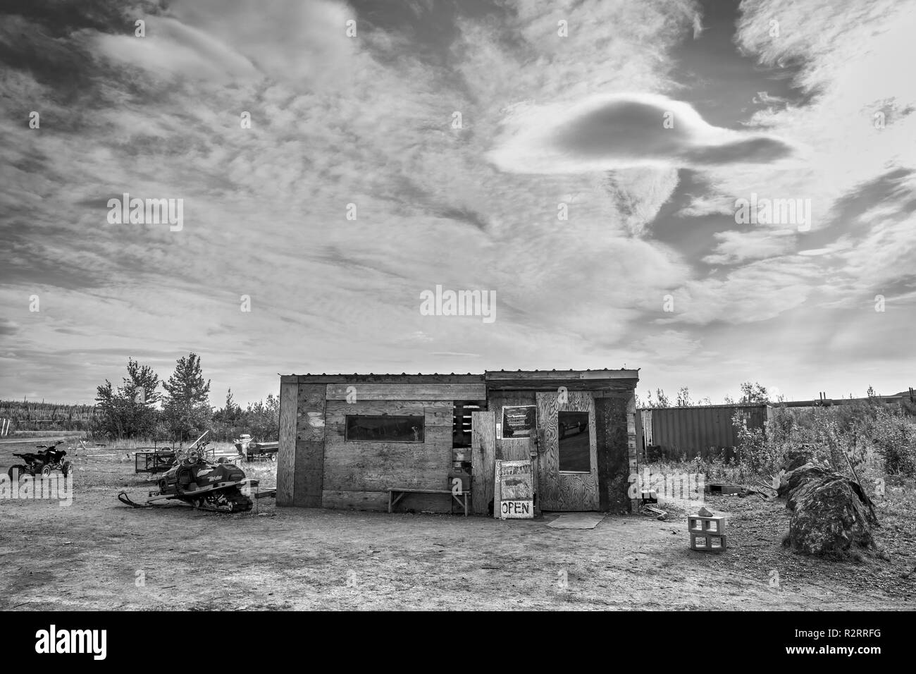 Yukon River Camp, Alaska - Agosto 18, 2018: una vista della pelliccia trading post al fiume di Yukon Camp su autostrada Dalton Foto Stock