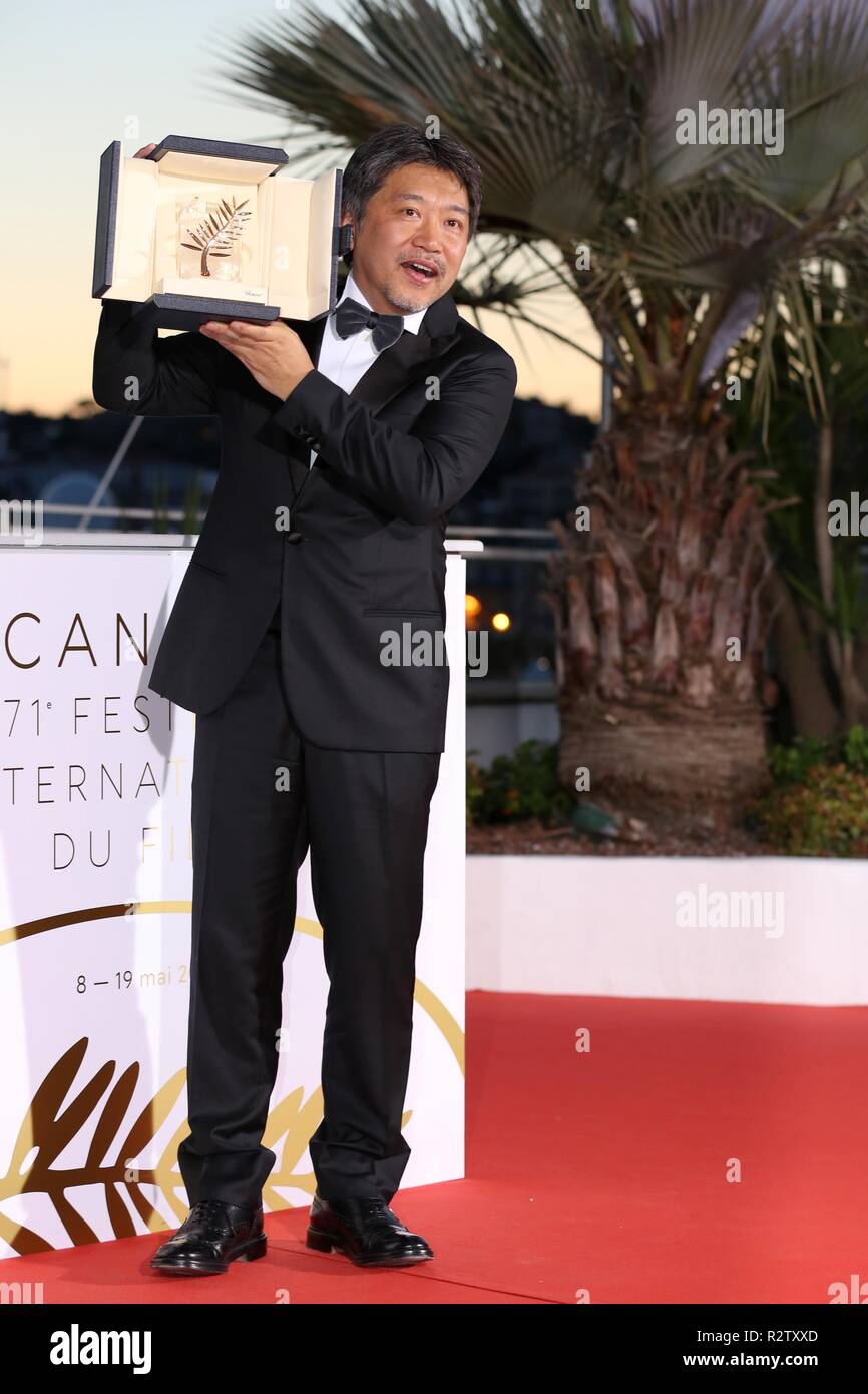 CANNES, Francia - 19 Maggio 2018: Hirokazu Kore-eda presso i vincitori del premio photocall durante la settantunesima Cannes Film Festival (foto di Mickael Chavet) Foto Stock