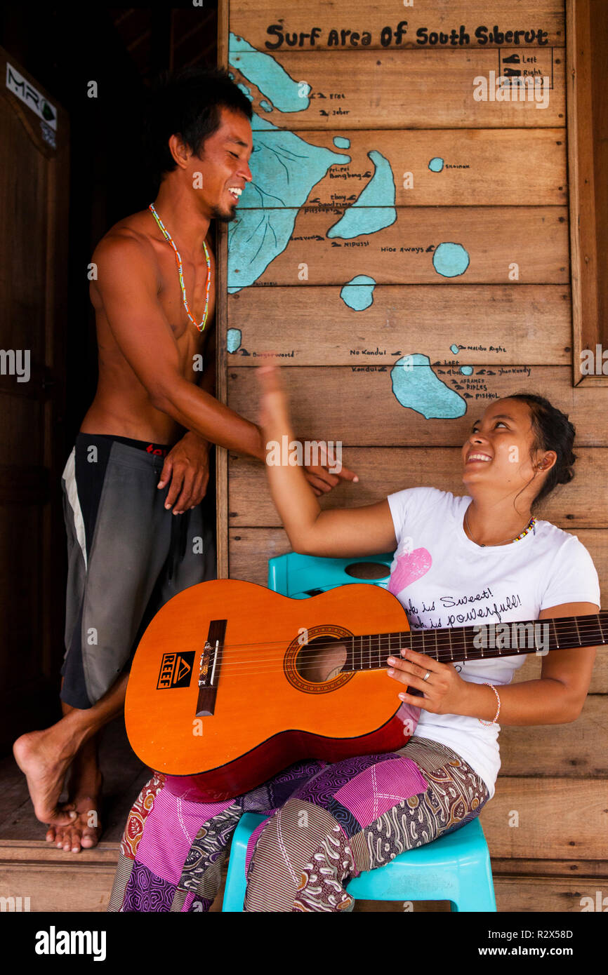 Appesi alle Bintang Surf Camp in Sud Siberut, Indonesia. Foto Stock