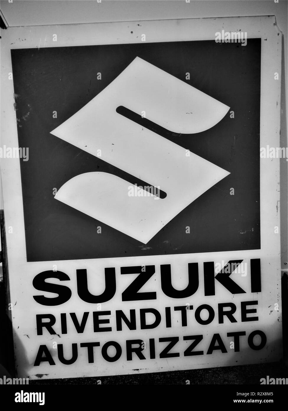Questa è una Suzuki commerciante registrato segno dall'Italia. Un amico è entrato in possesso di qualche tempo fa e ho pensato che sarebbe un pezzo stravagante. Foto Stock