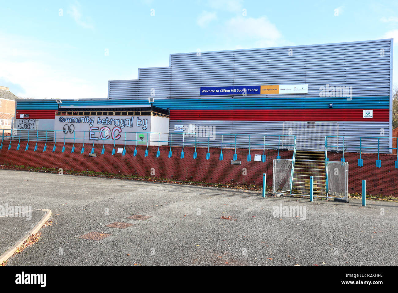 Clifton Hill Centro Sportivo in Exeter che è stata chiusa da Exeter City Council nonostante objactions dai locali Foto Stock