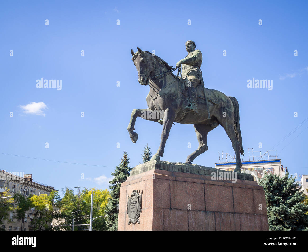 CHISINAU in Moldova-ottobre 3, 2018: Grigore Kotovski della statua da Lazar Dubinovschi (vista laterale) Foto Stock