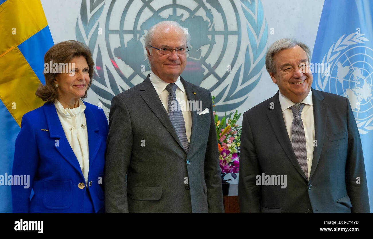 New York, Stati Uniti. Xix Nov, 2018. Il Segretario Generale delle Nazioni Unite Antonio Guterres incontra Sua Maestà il Re Carlo Gustavo XVI e Sua Maestà la Regina Silvia di Svezia presso la sede delle Nazioni Unite Credito: Lev Radin/Pacific Press/Alamy Live News Foto Stock