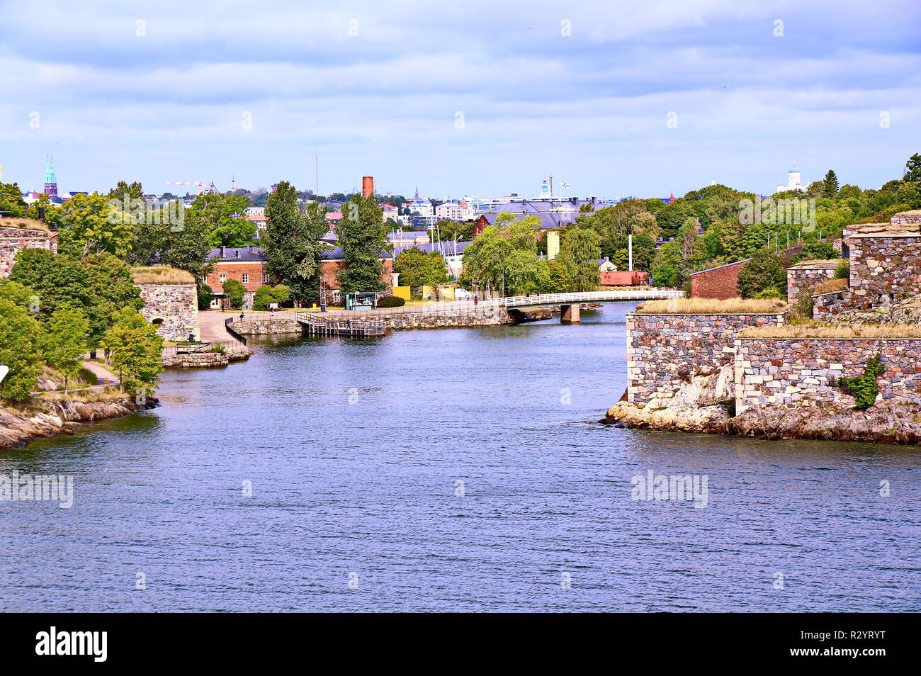 Bastioni della fortezza finlandese Suomenlinna a Helsinki in Finlandia Foto Stock