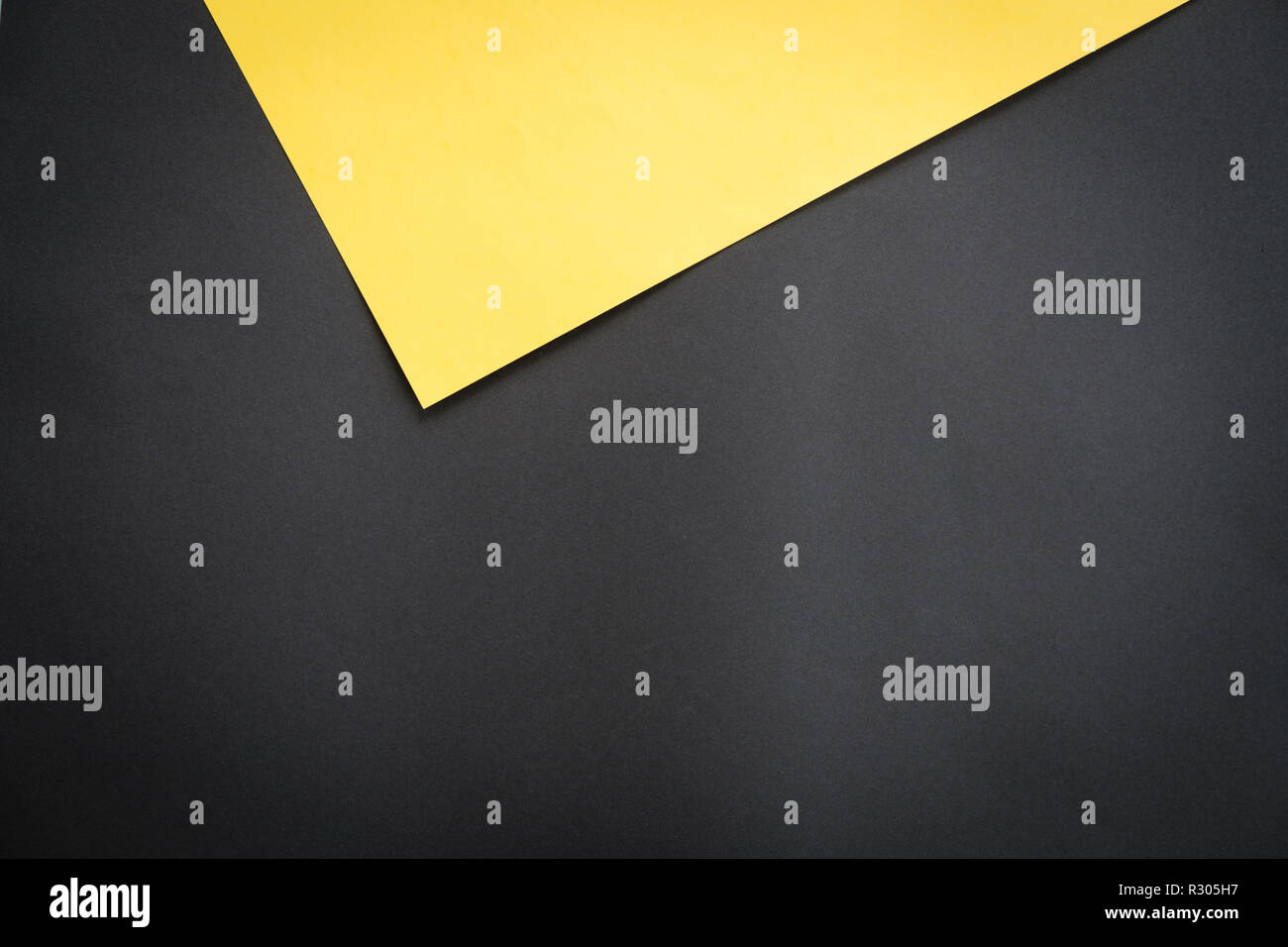 Abstract sfondo della carta, nero e giallo foglio di carta - Foto Stock