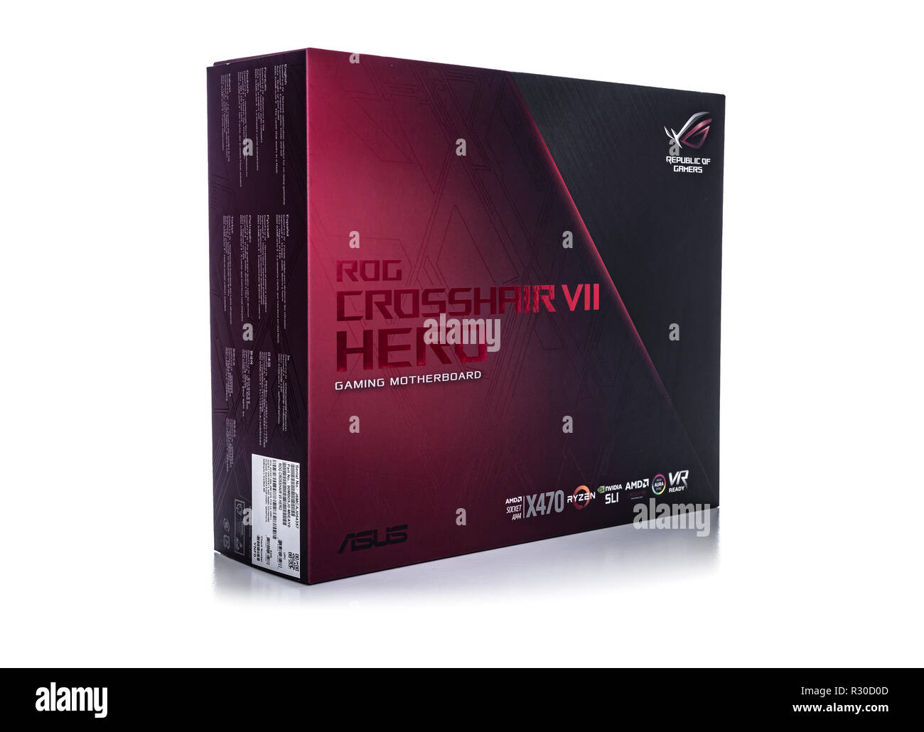 Scheda madre Asus Rog Crosshair vii Hero su sfondo bianco. Foto Stock
