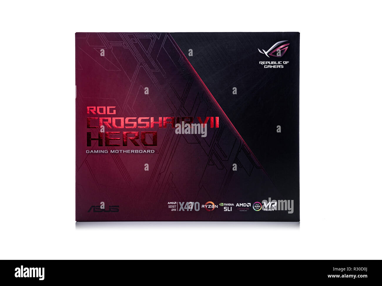 Scheda madre Asus Rog Crosshair vii Hero su sfondo bianco. Foto Stock