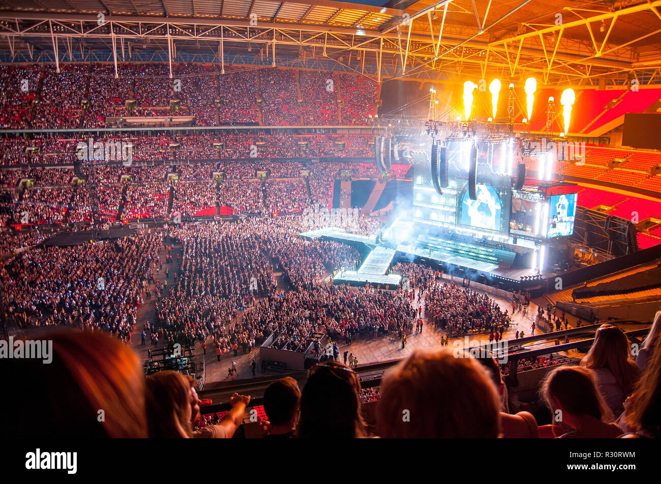 Londra - Jun 23: Taylor Swift esegue in concerto allo Stadio di Wembley a  giugno 23, 2018 a Londra, Regno Unito Foto stock - Alamy