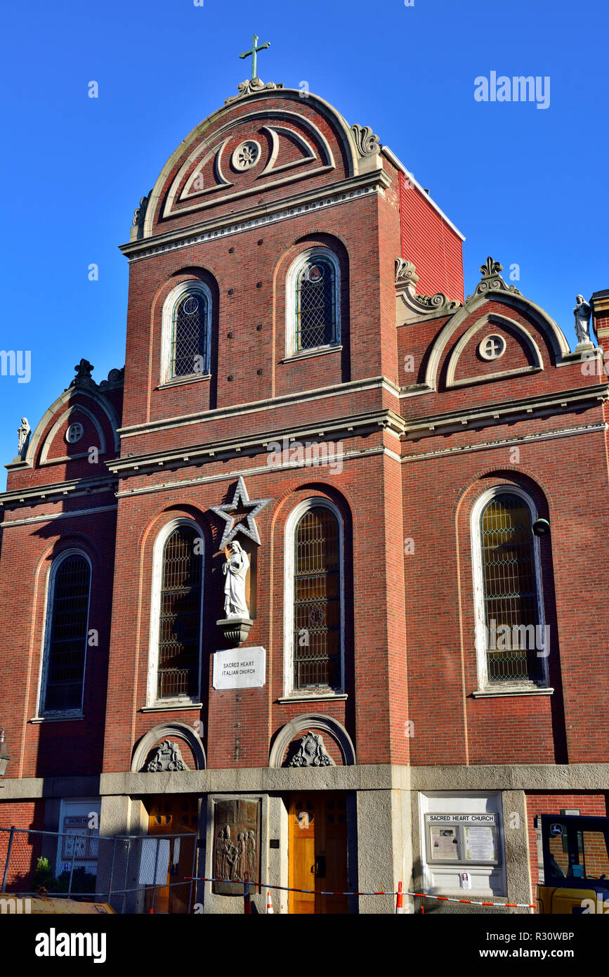 Sacro Cuore la Chiesa italiana, costruito da immigrati italiani nel 1873, Boston, Massachusetts, STATI UNITI D'AMERICA Foto Stock