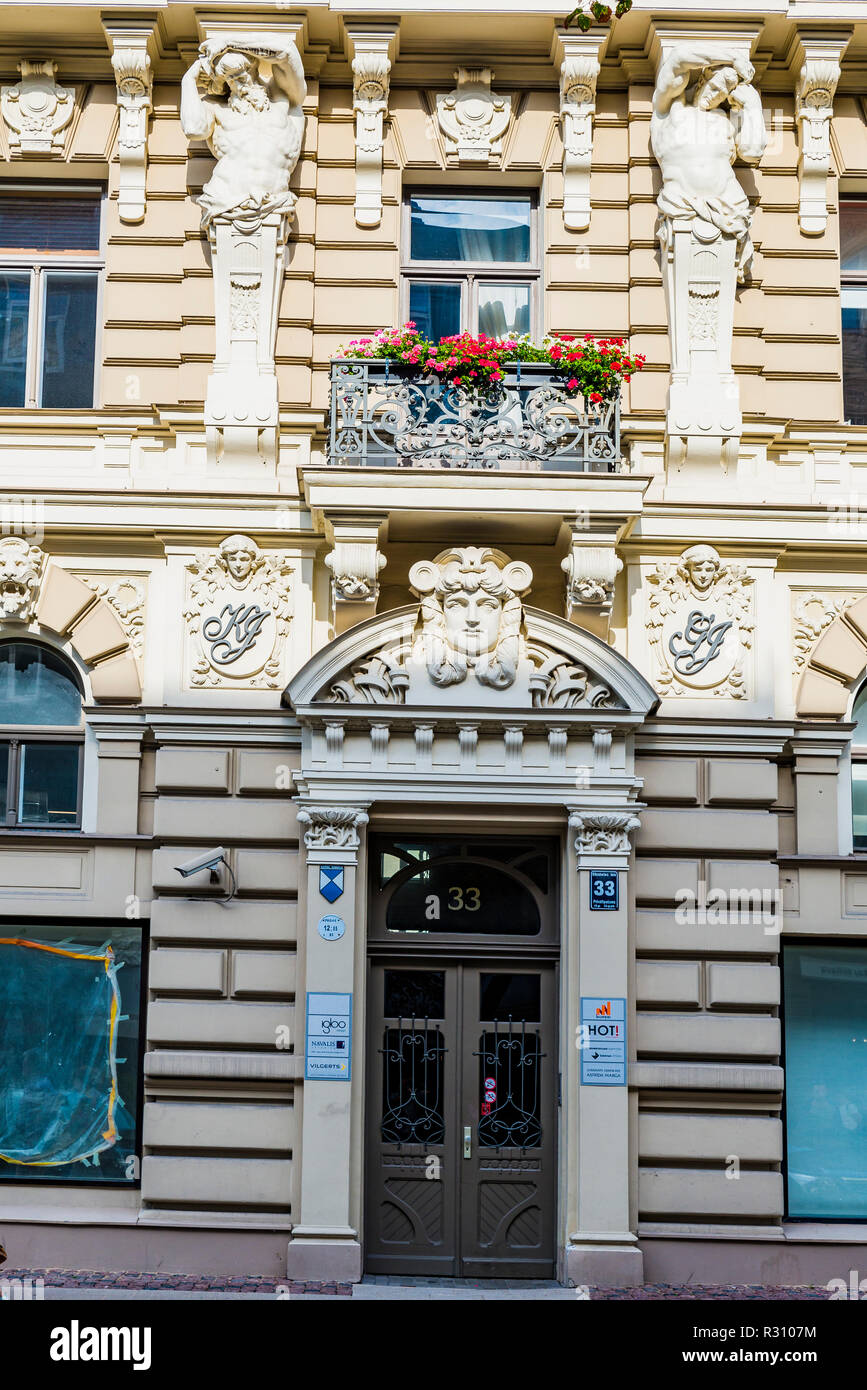 Architettura Art nouveau a Riga - Elizabetes iela 33 - casa vivente di Mikhail Eisenstein costruito nel 1904. Riga, Lettonia, Paesi baltici, Europa. Foto Stock