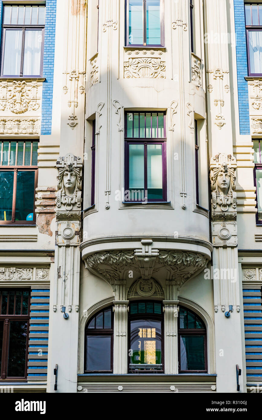 Architettura Art nouveau a Riga - Alberta iela 8 - casa vivente di Mikhail Eisenstein costruito nel 1903. Riga, Lettonia, Paesi baltici, Europa. Foto Stock