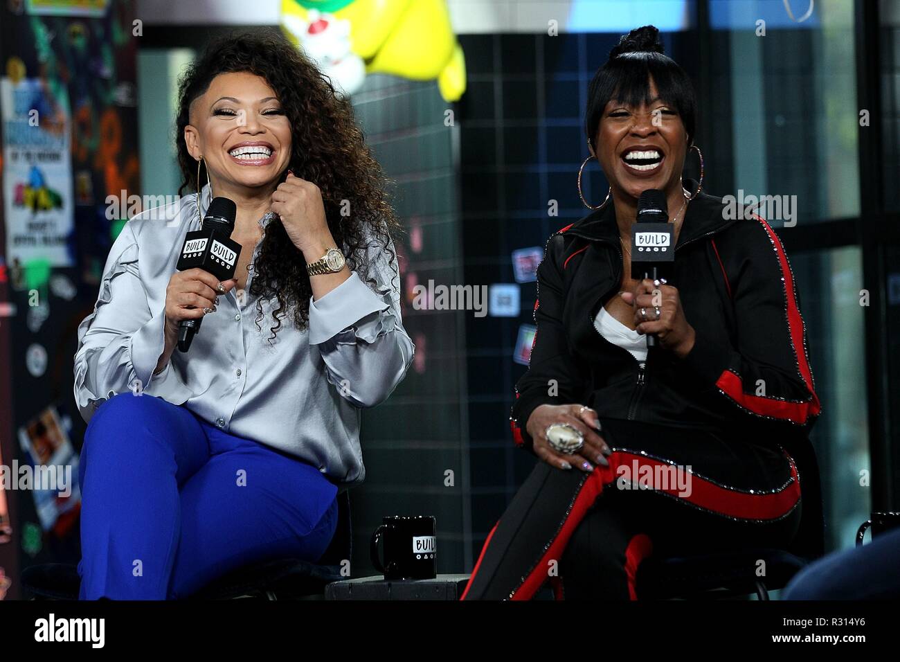 New York, NY, STATI UNITI D'AMERICA. Xx Nov, 2018. Tisha Campbell, Tichina Arnold interno per AOL costruire serie Candids Celebrity - MER, AOL costruire serie, New York, NY Novembre 20, 2018. Credito: Steve Mack/Everett raccolta/Alamy Live News Foto Stock