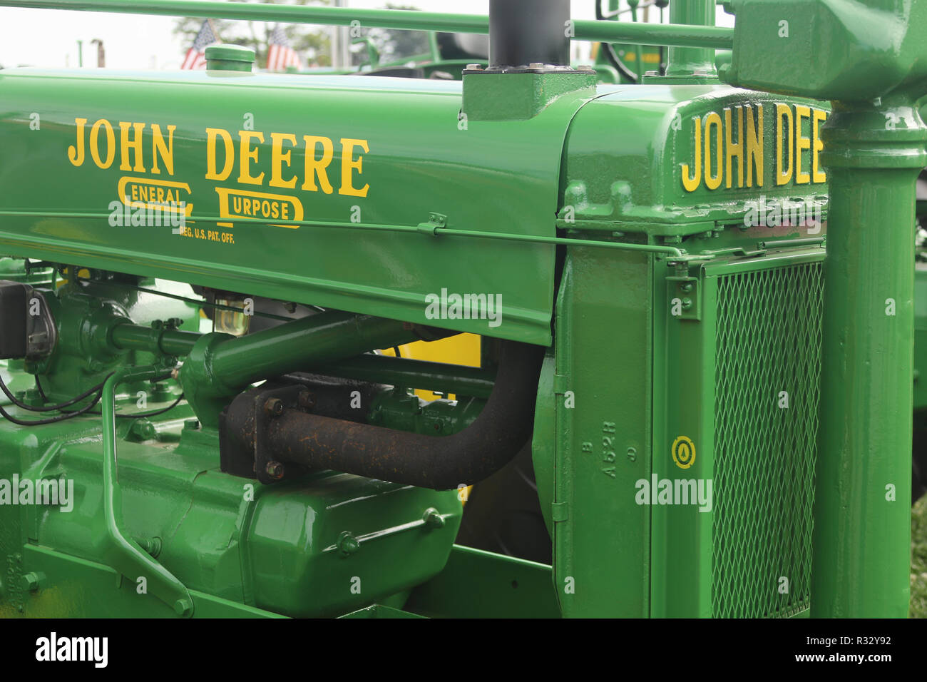 Trattore- 1937 John Deere modello A. Canfield fiera. Mahoning County Fair. Canfield, Youngstown, Ohio, Stati Uniti d'America. Foto Stock