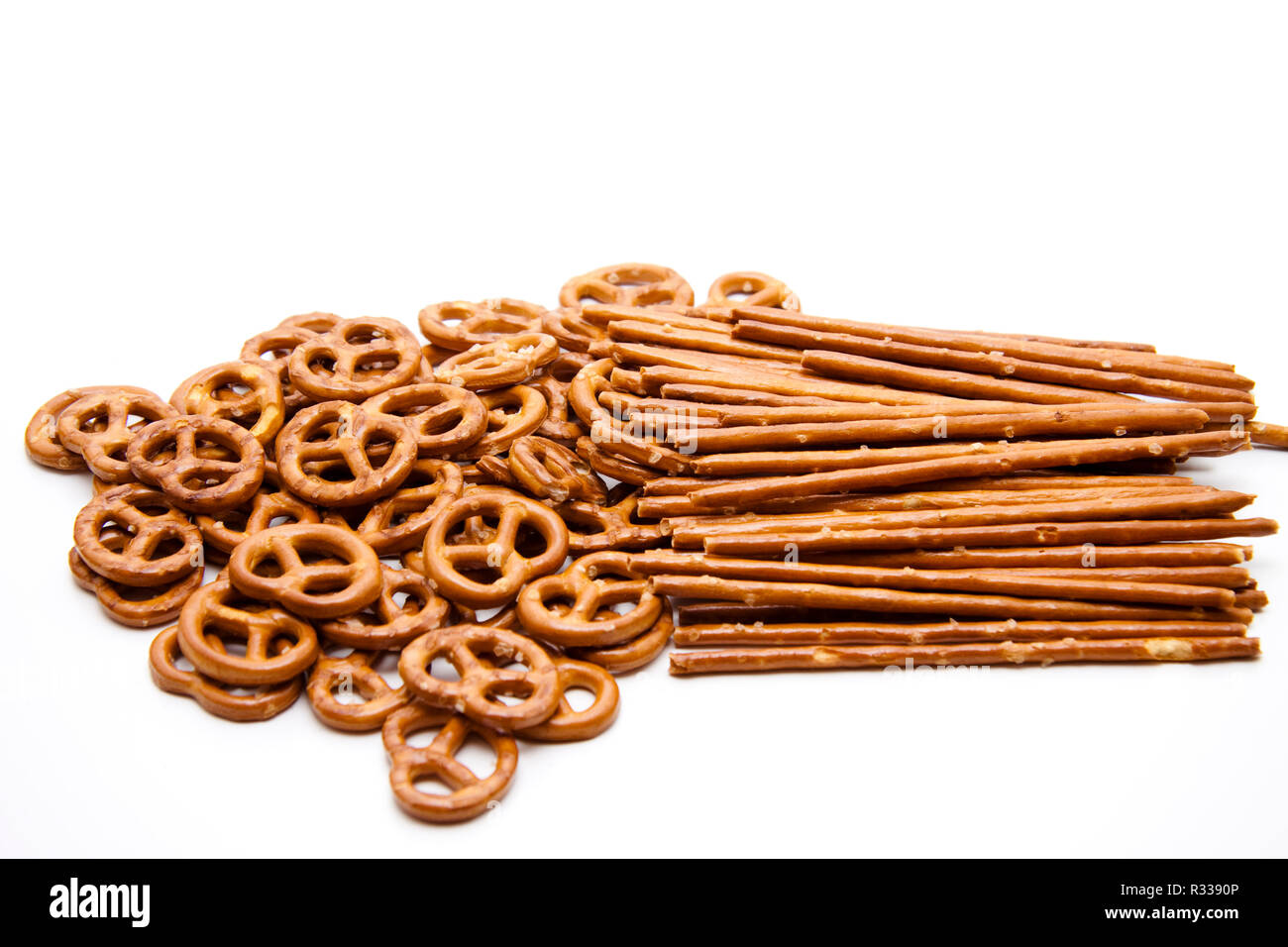 Pretzel bastoni con salatini Foto Stock