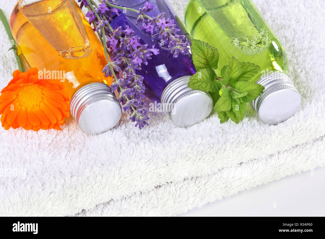 Wellness con calendula,lavanda e balsamo Foto Stock