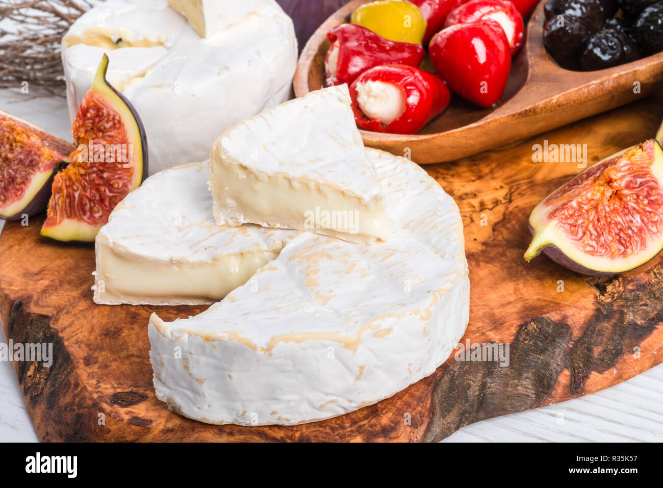 Formaggio a pasta morbida antipasti Foto Stock