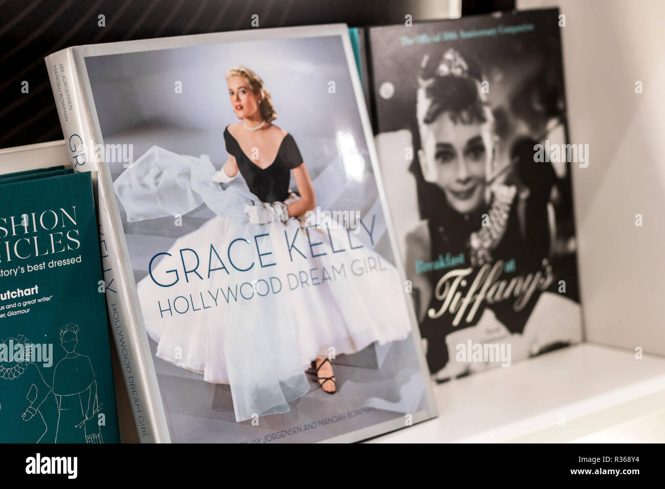 Icona di Hollywood per la copertina del libro, Marilyn Monroe, Audrey Hepburn Grace Kelly hall of fame, Newbridge Kildare Irlanda, fashion concept, storia hollywood Foto Stock