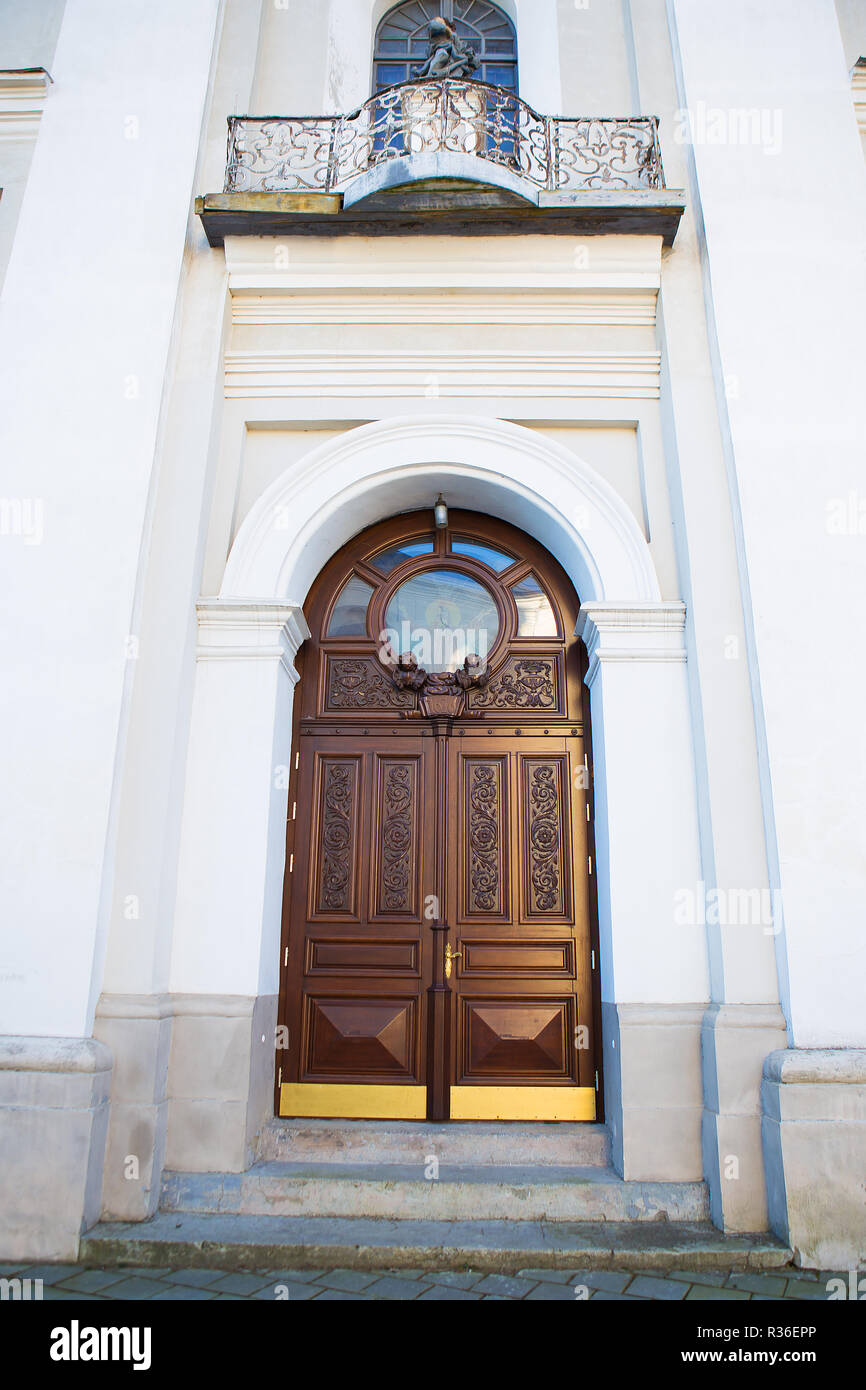 Quartiere della vecchia chiesa di Lutsk, Ucraina. Foto Stock