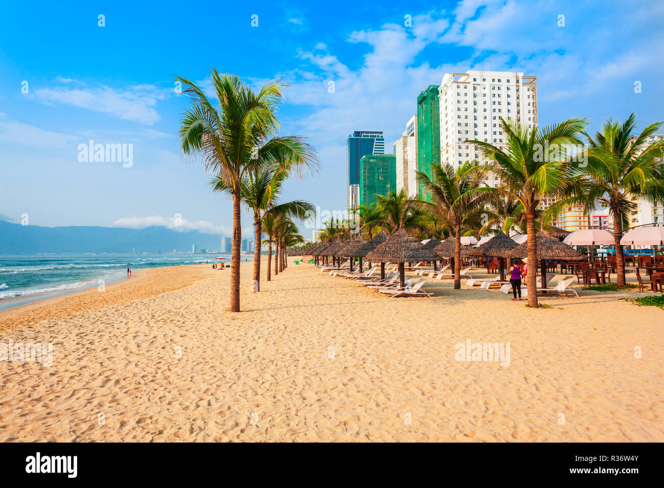 Danang mio Khe city beach nel centro di Da Nang city in Vietnam Foto Stock