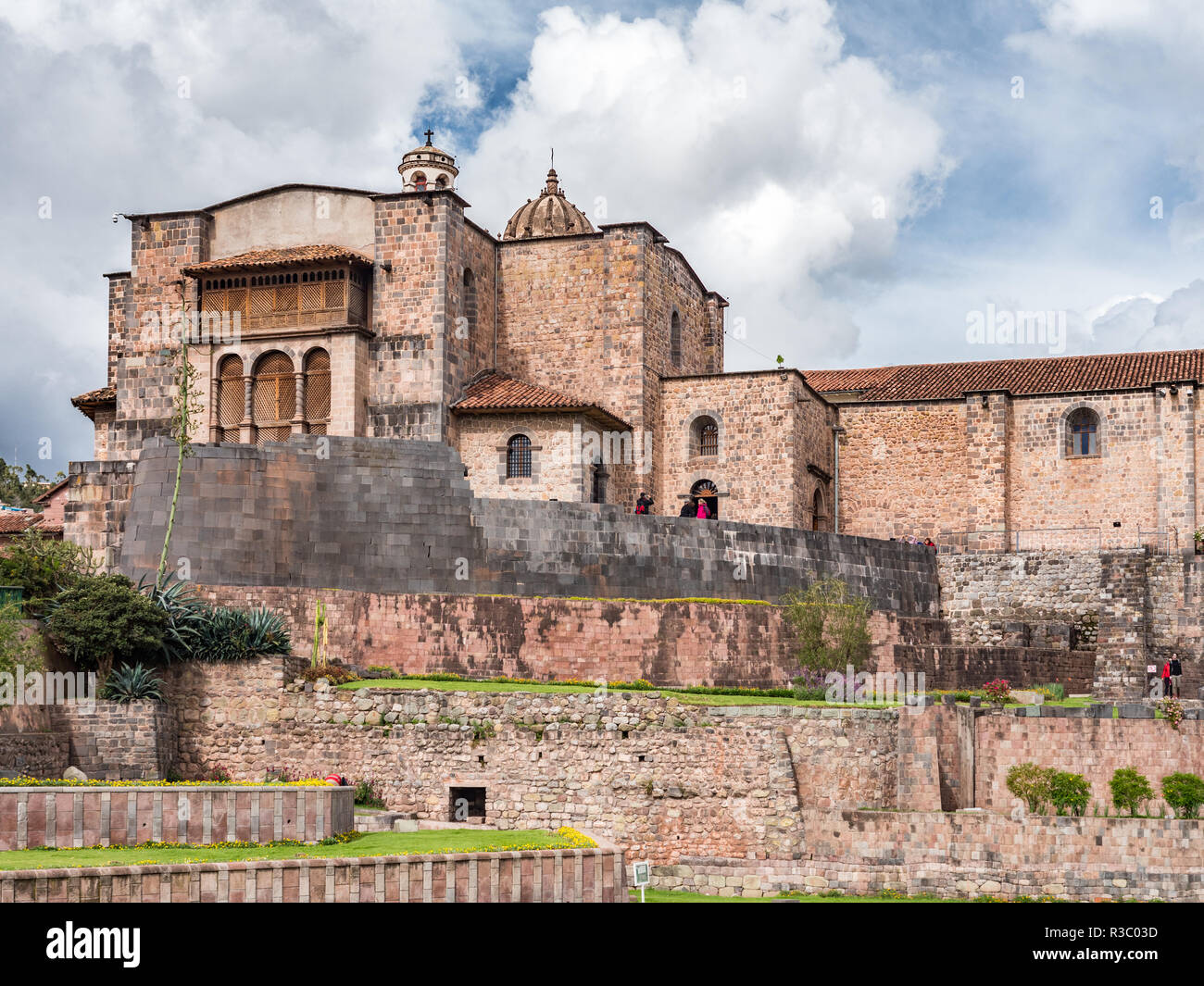 Cusco, Perù - Gennaio 3, 2017. Vista della facciata esterna del tempio Qorikancha nel centro di Cusco Foto Stock
