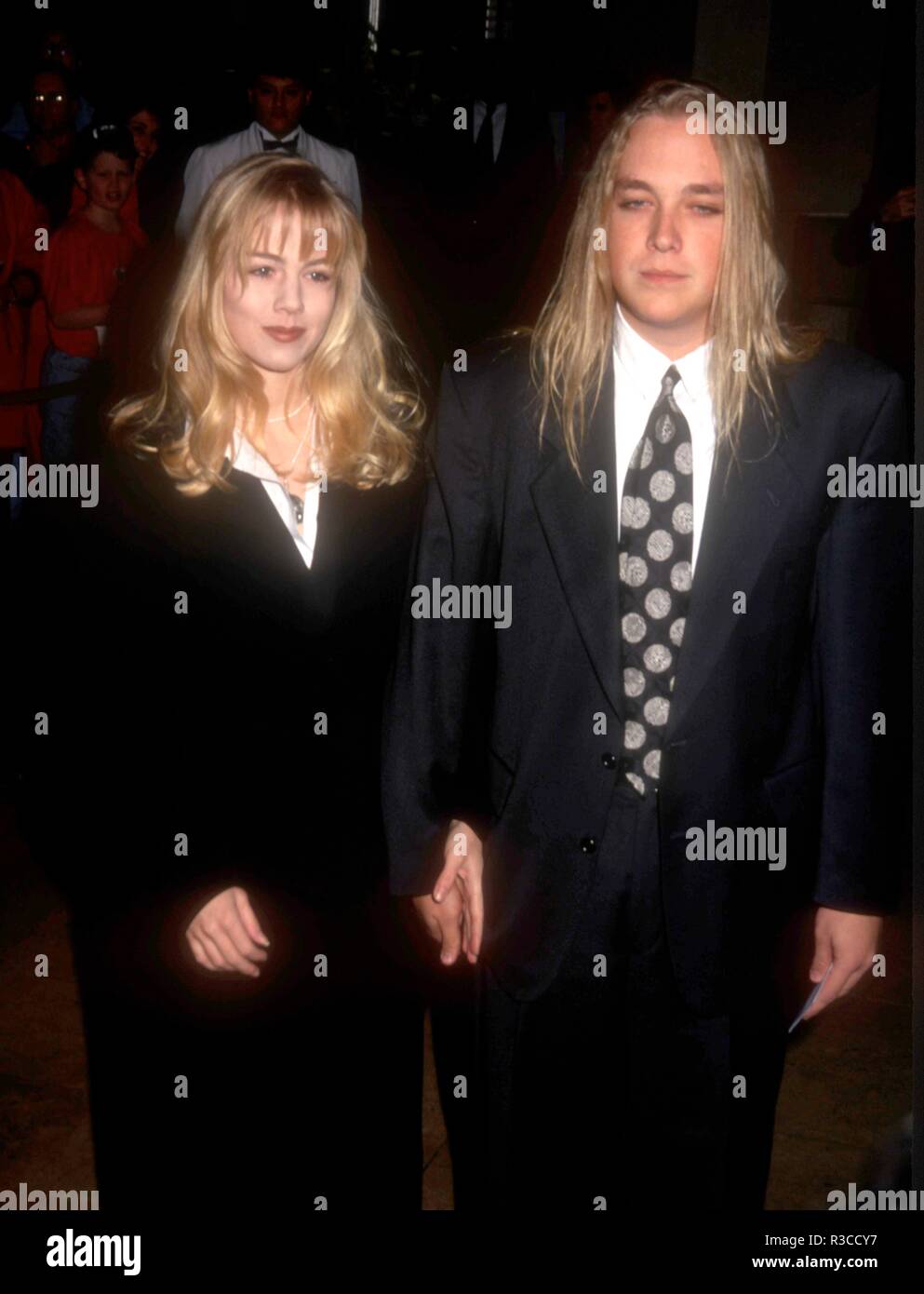 BEVERLY HILLS, CA - 30 gennaio: attrice Jennie Garth e il ragazzo Daniel Clark frequentare gli amici americani della Hebrew University di Scopus Award in onore di Aaron Spelling on gennaio 30, 1993 presso il Beverly Hilton Hotel di Beverly Hills, la California. Foto di Barry re/Alamy Stock Photo Foto Stock