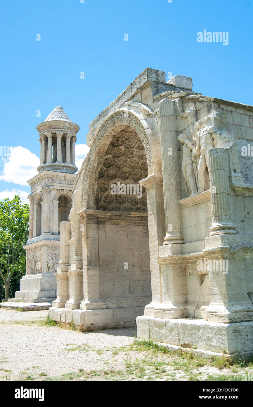 Mausoleo del Julii e l'arco trionfale di Glanum, Glanum, San Remo, Provence, Francia Foto Stock