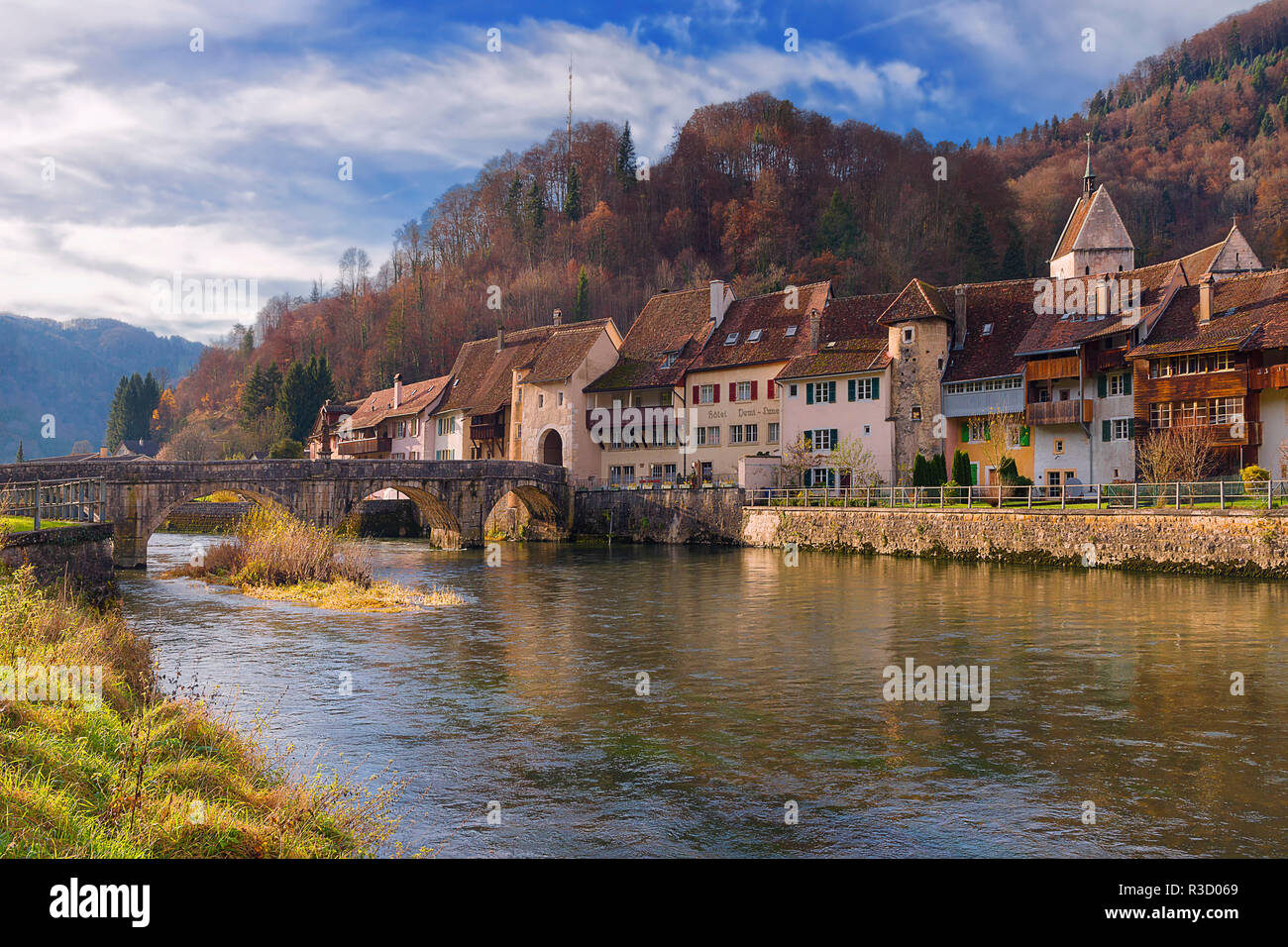 Saint ursanne sul Doubs Foto Stock