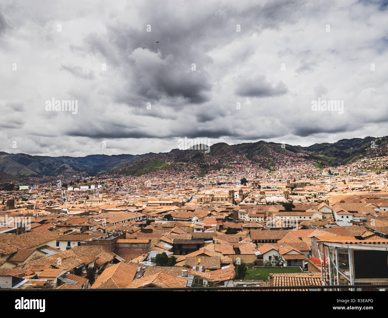 Vista della città di Cusco dal San Blas quartiere Foto Stock