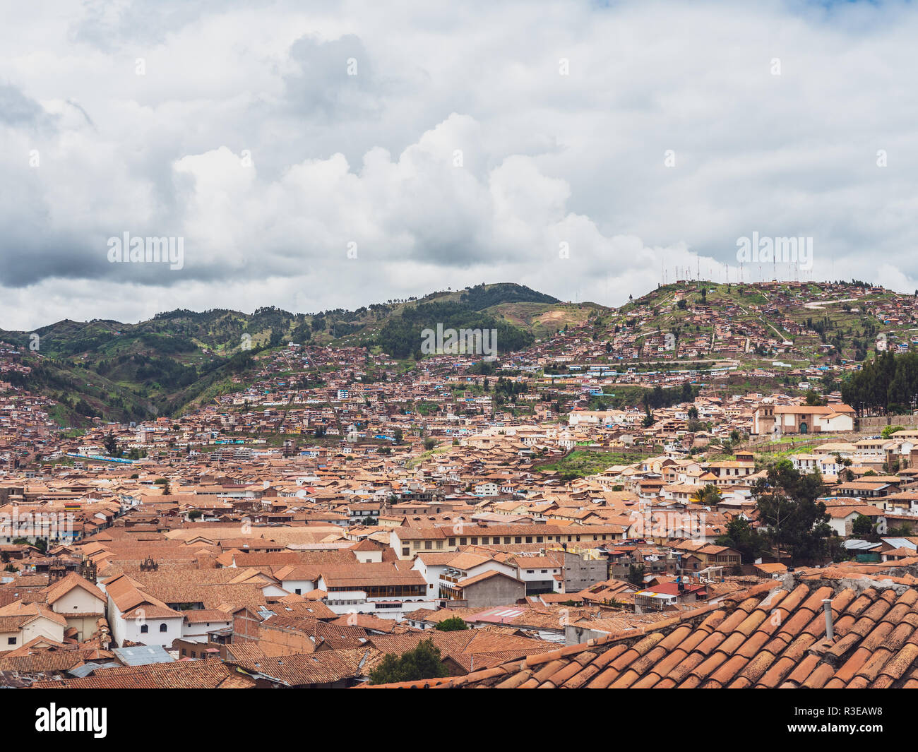 Vista della città di Cusco dal San Blas quartiere Foto Stock