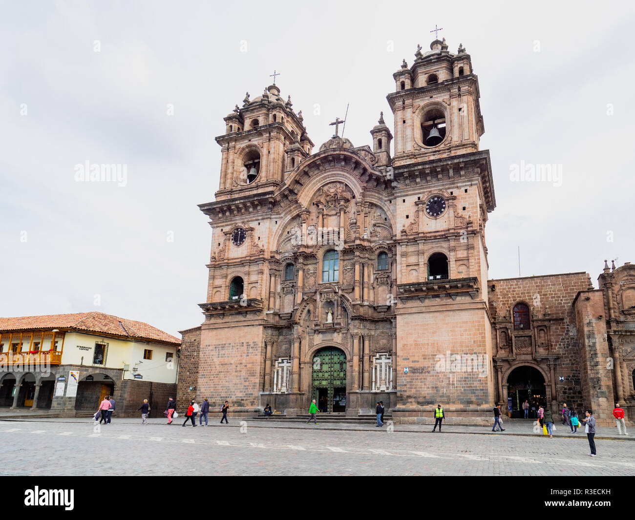 Cusco, Perù - Gennaio 2, 2017. Vista laterale della Compañia de Jesus chiesa in Plaza de Armas di Cusco Foto Stock