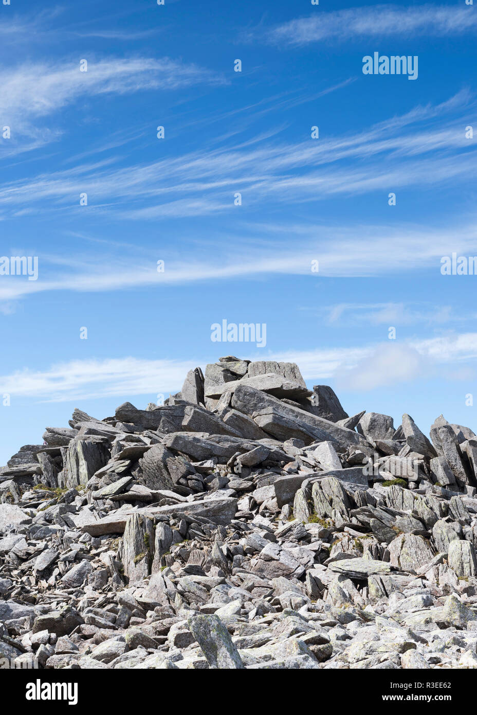 Rocce sul vertice di Glyder Fach, Snowdonia, Wales, Regno Unito Foto Stock