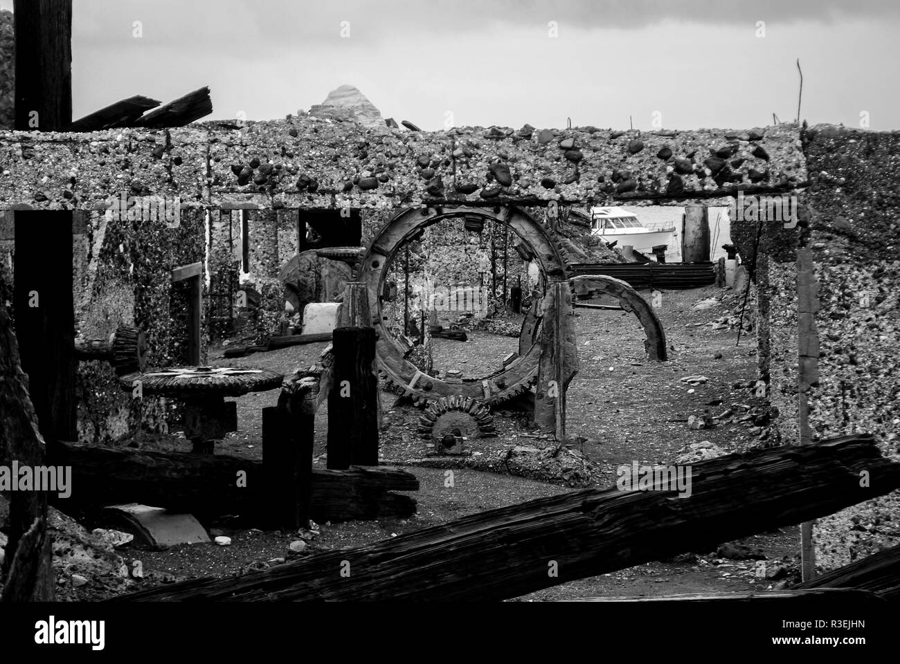 Una costruzione abbandonata a White Island, Nuova Zelanda Foto Stock