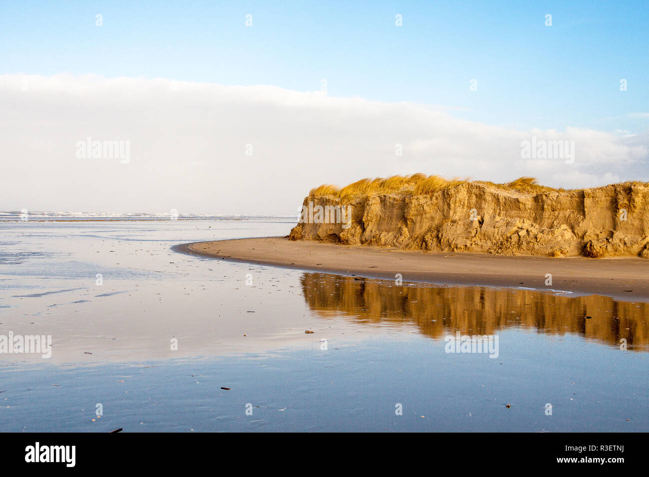 Fenomeni di erosione da parte del mare Foto Stock