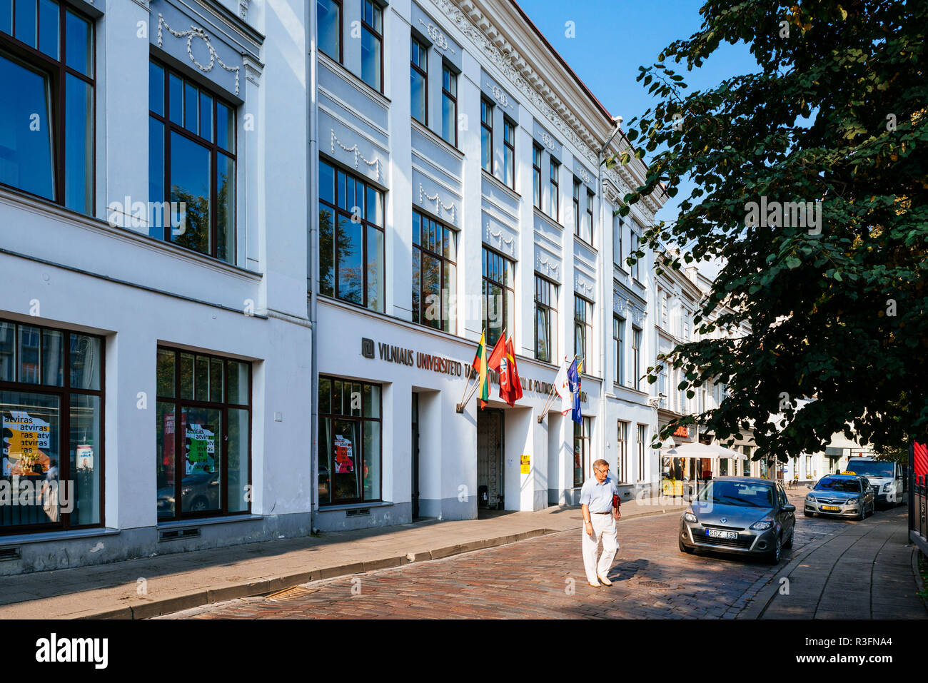 Facciata, Istituto di Relazioni Internazionali e scienze politiche. Università di Vilnius. Vilnius, Contea di Vilnius, Lituania, paesi baltici, Europa. Foto Stock