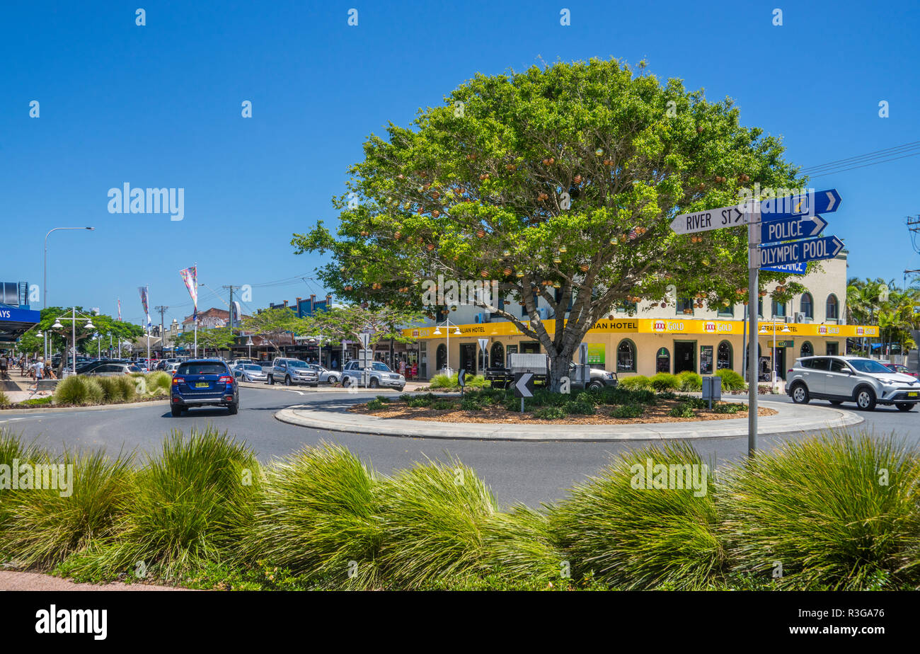 Rotonda di Fiume e Cherry Street nel centro della cittadina di ther fiumi settentrionali regione città di Ballina, Nuovo Galles del Sud, Australia Foto Stock