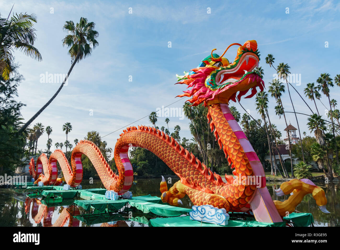 Los Angeles, NOV 17: vista la mattina della coloratissima dragon lanterna del Chiaro di Luna Forest Festival il Nov 17, 2018 a Los Angeles Foto Stock
