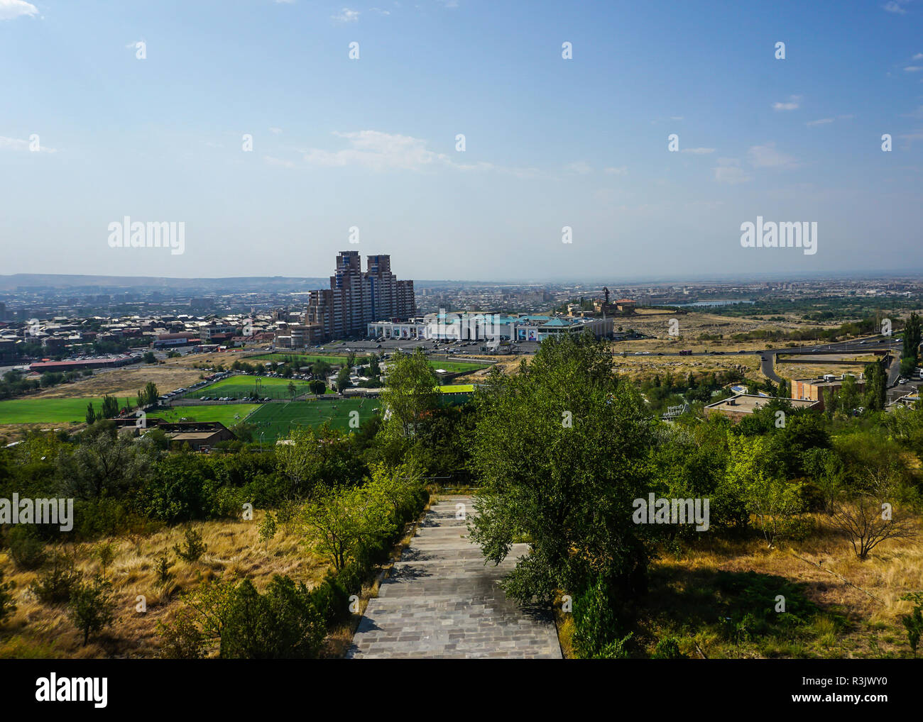 Yerevan Cityscape vista dal genocidio armeno complesso memoriale Foto Stock