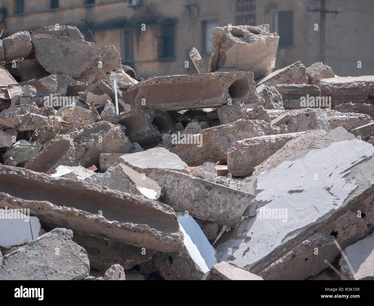Macerie di distrutto/demoliti edifici in mattoni. Foto Stock