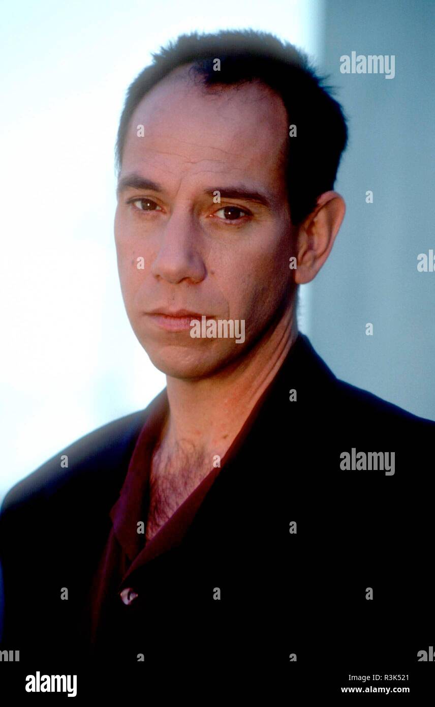 LOS ANGELES, CA - 13 febbraio: (esclusiva) attore Miguel Ferrer pone a un esclusivo servizio fotografico su Febbraio 13, 1993 a Los Angeles, California. Foto di Barry re/Alamy Stock Photo Foto Stock
