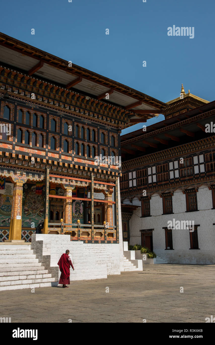 Il Bhutan, Thimphu. Tashichhoedzong (aka Tashichho Dzong) storico monastero buddista e la fortezza che oggi ospita la sede del Bhutan del governo civile. Foto Stock