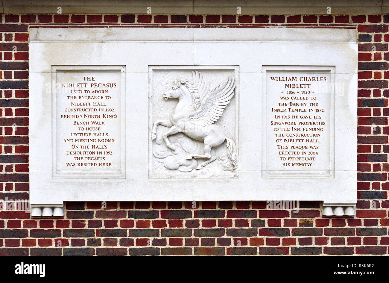 La Niblett Pegasus (1932 - spostato 1992) Inner temple di Londra, Inghilterra, Regno Unito. Foto Stock