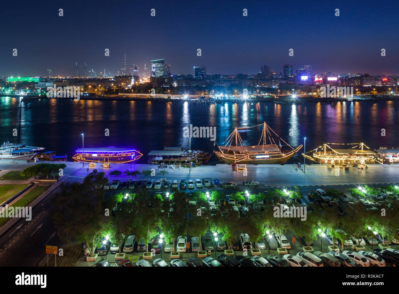I UAE Dubai, Deira. Vista in elevazione del Dubai Creek Foto Stock