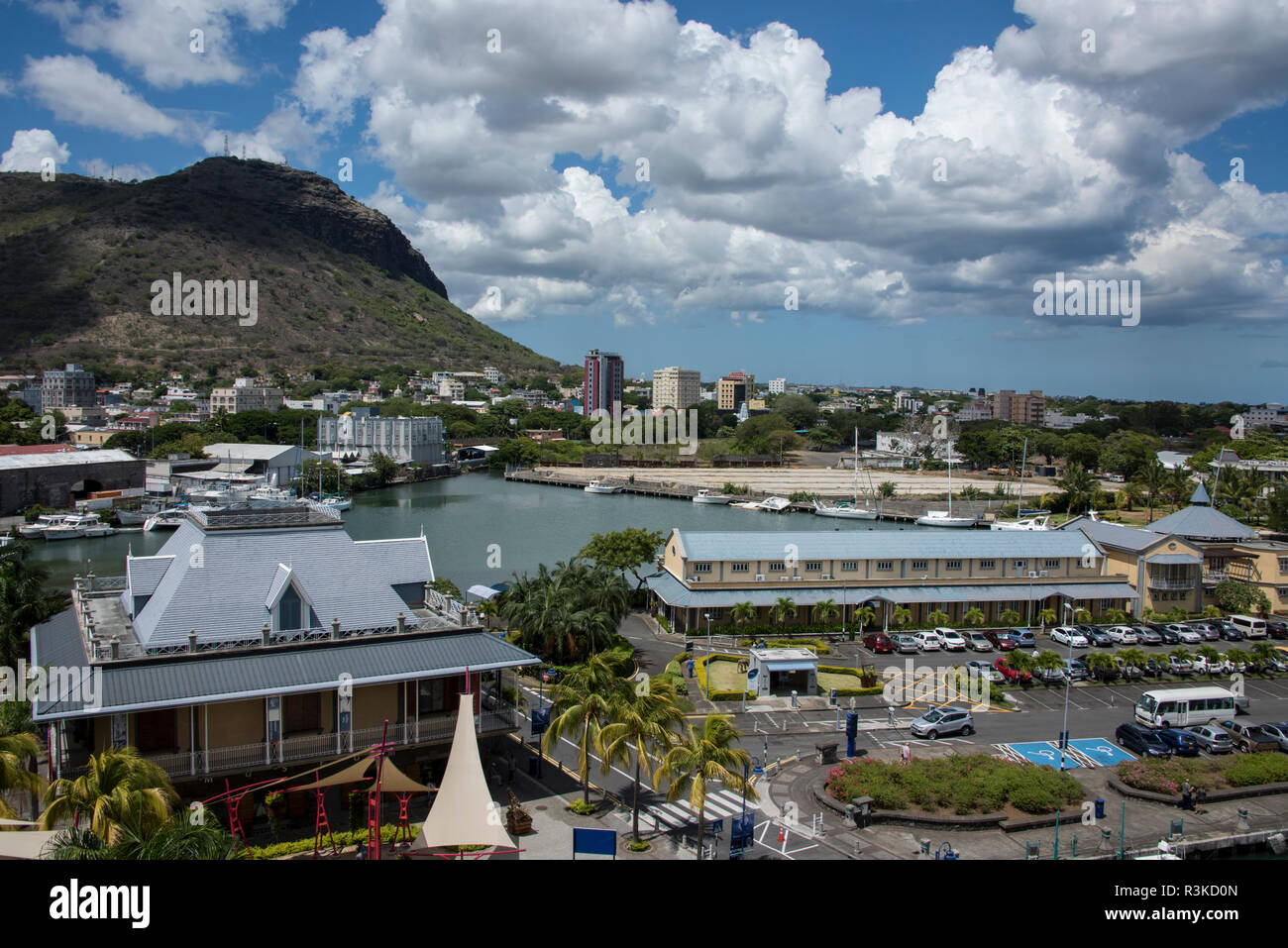 Maurizio, la città capitale di Port Louis. Popolare Le Caudan Waterfront e l'area del porto. Foto Stock