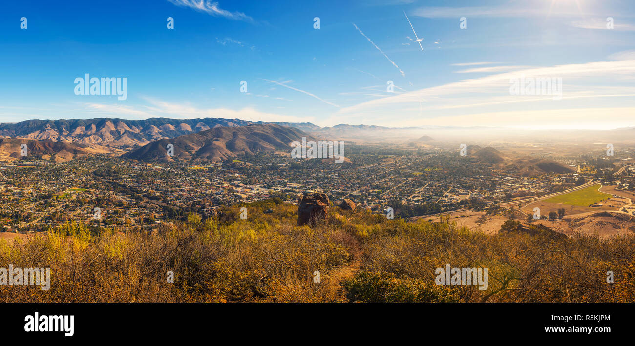 San Luis Obispo visto dal picco di Cerro Foto Stock
